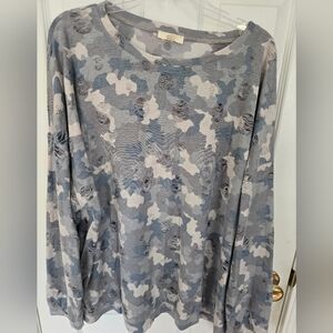 NWOT- Distressed Camo LS Top